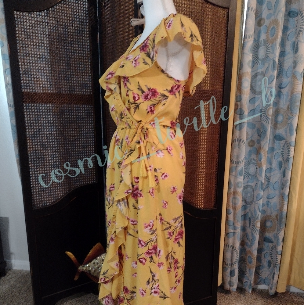 𝅺Vibrant Floral Flutter Sleeve Hi Low Maxi Flower Dress - Picture 6 of 12